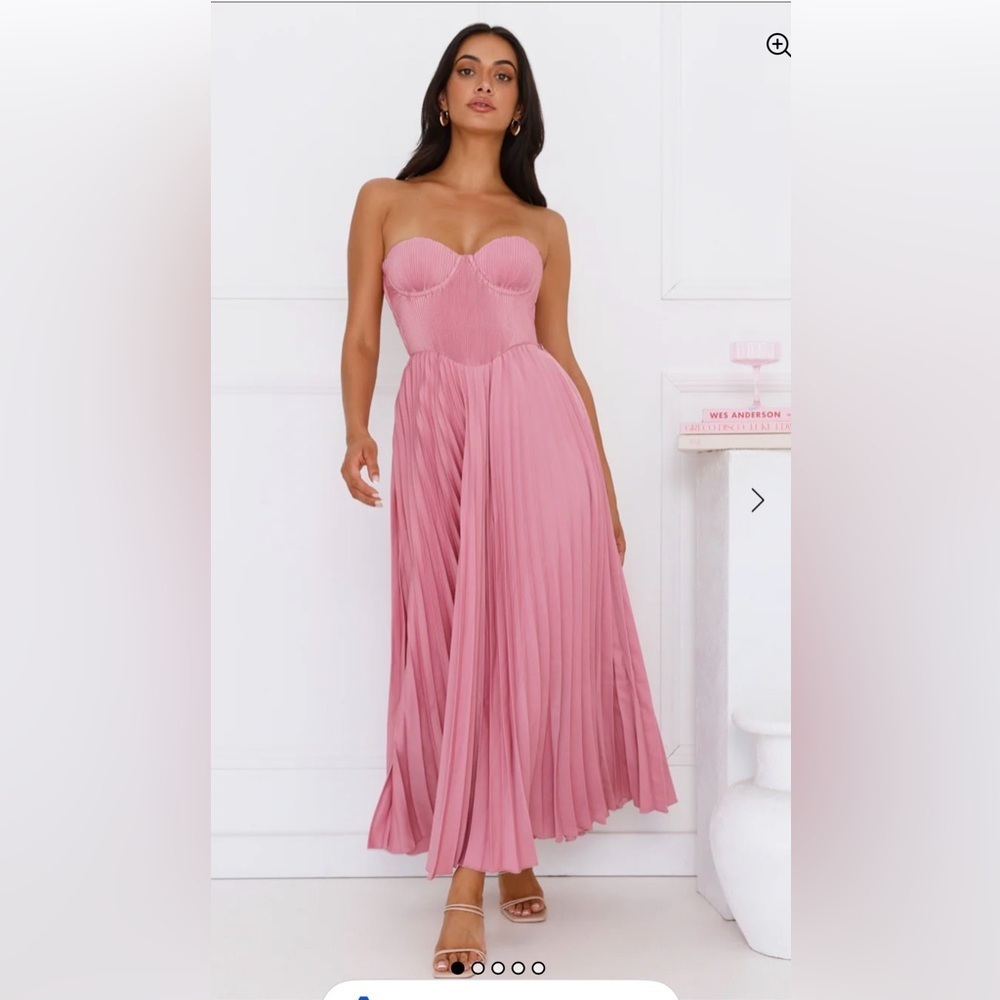 NWT Hello Molly Sunflower Serenity Plisse Maxi Dress